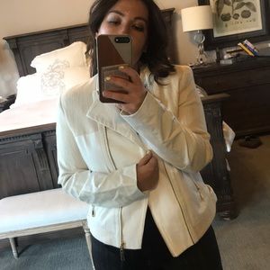 White blazer jacket with a tan tweed/leather